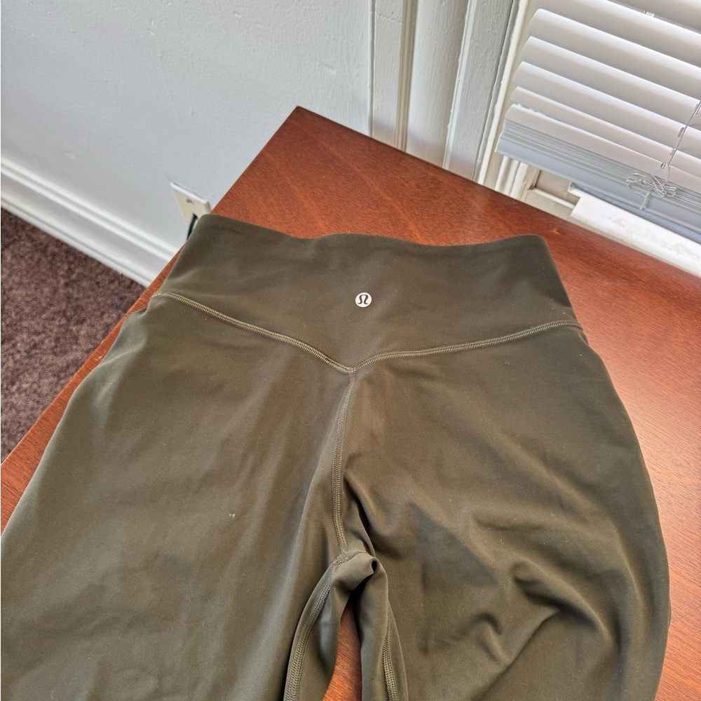 lululemon Align Joggers - Picture 8 of 8